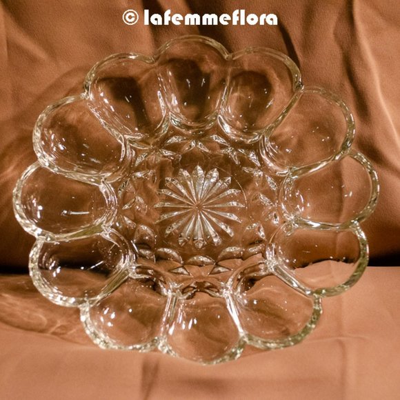 Anchor Hocking (clear) Glass Egg or Oyster Plate - Picture 4 of 4